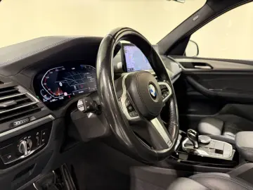BMW X3 xDrive20d M Sportpaket AHK RFK Pano ALED