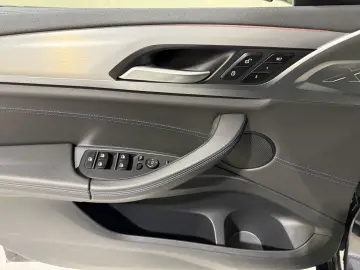 BMW X3 xDrive20d M Sportpaket AHK RFK Pano ALED