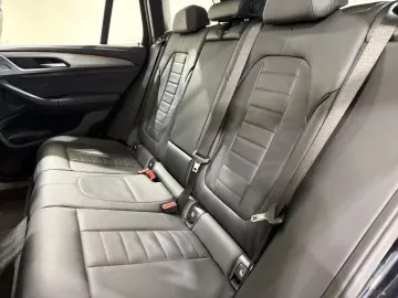 BMW X3 xDrive20d M Sportpaket AHK RFK Pano ALED