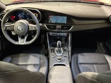 Alfa Romeo Giulia 2.0 Ti Q4   MATRIX   LEDER