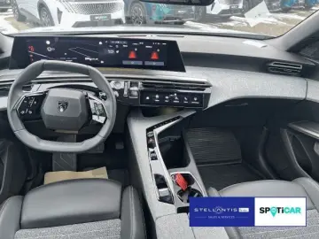 PEUGEOT 3008 1.2 Hybrid 145 Allure Aut . CAM Navi SHZ