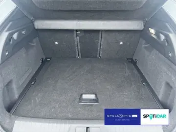 PEUGEOT 3008 1.2 Hybrid 145 Allure Aut . CAM Navi SHZ