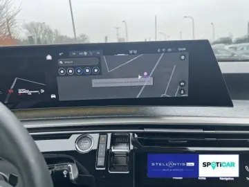 PEUGEOT 3008 1.2 Hybrid 145 Allure Aut . CAM Navi SHZ