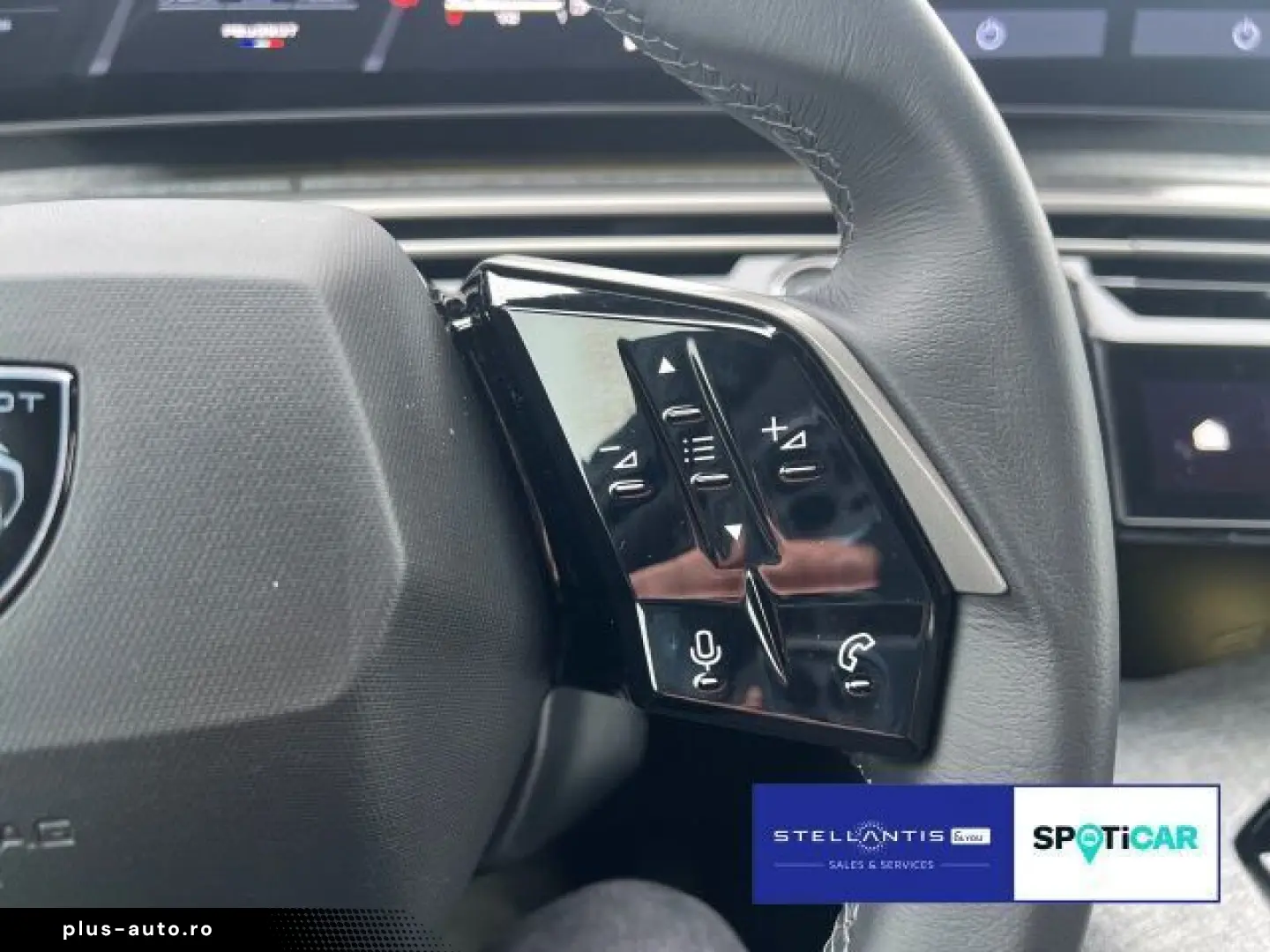 PEUGEOT 3008 1.2 Hybrid 145 Allure Aut . CAM Navi SHZ