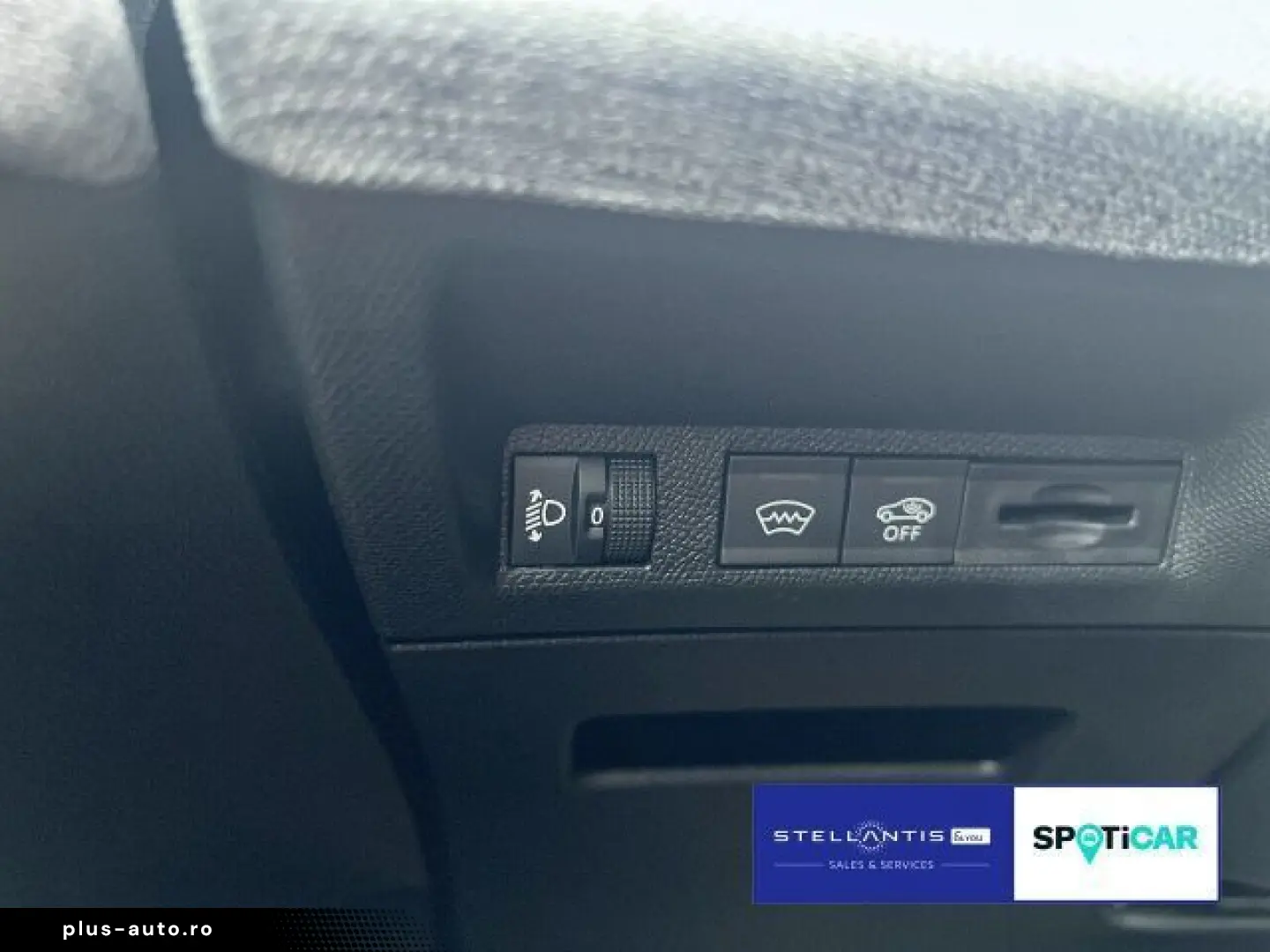 PEUGEOT 3008 1.2 Hybrid 145 Allure Aut . CAM Navi SHZ