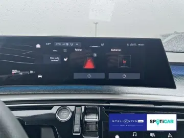 PEUGEOT 3008 1.2 Hybrid 145 GT Aut. CA M Navi Winter Pak