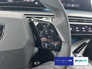 PEUGEOT 3008 1.2 Hybrid 145 GT Aut. CA M Navi Winter Pak