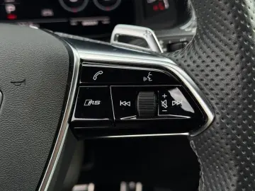 AUDI RS 6 Avant 4.0 TFSI quattro LED LEDER HUD AIR SU