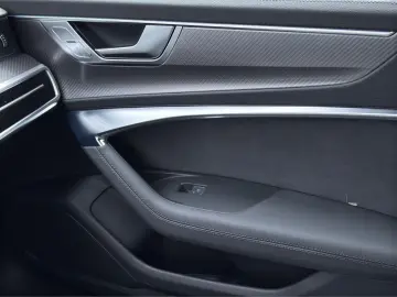 AUDI RS 6 Avant 4.0 TFSI quattro LED LEDER HUD AIR SU