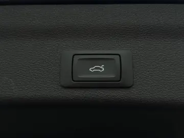 AUDI RS 6 Avant 4.0 TFSI quattro LED LEDER HUD AIR SU