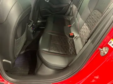 AUDI RS6 Avant tiptronic