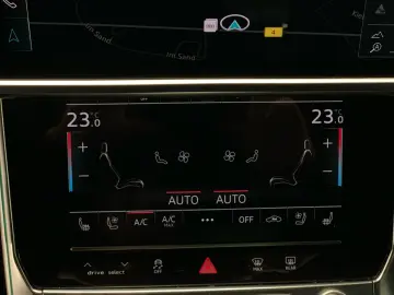 AUDI RS6 Avant tiptronic