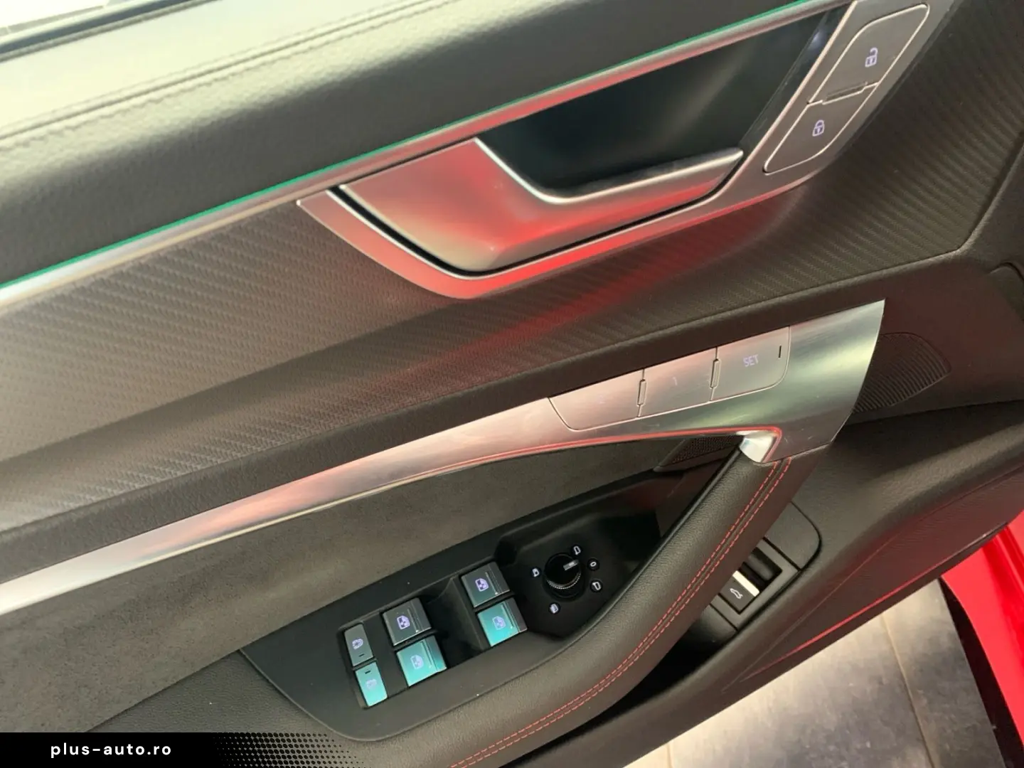 AUDI RS6 Avant tiptronic