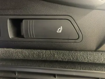 AUDI RS6 Avant tiptronic