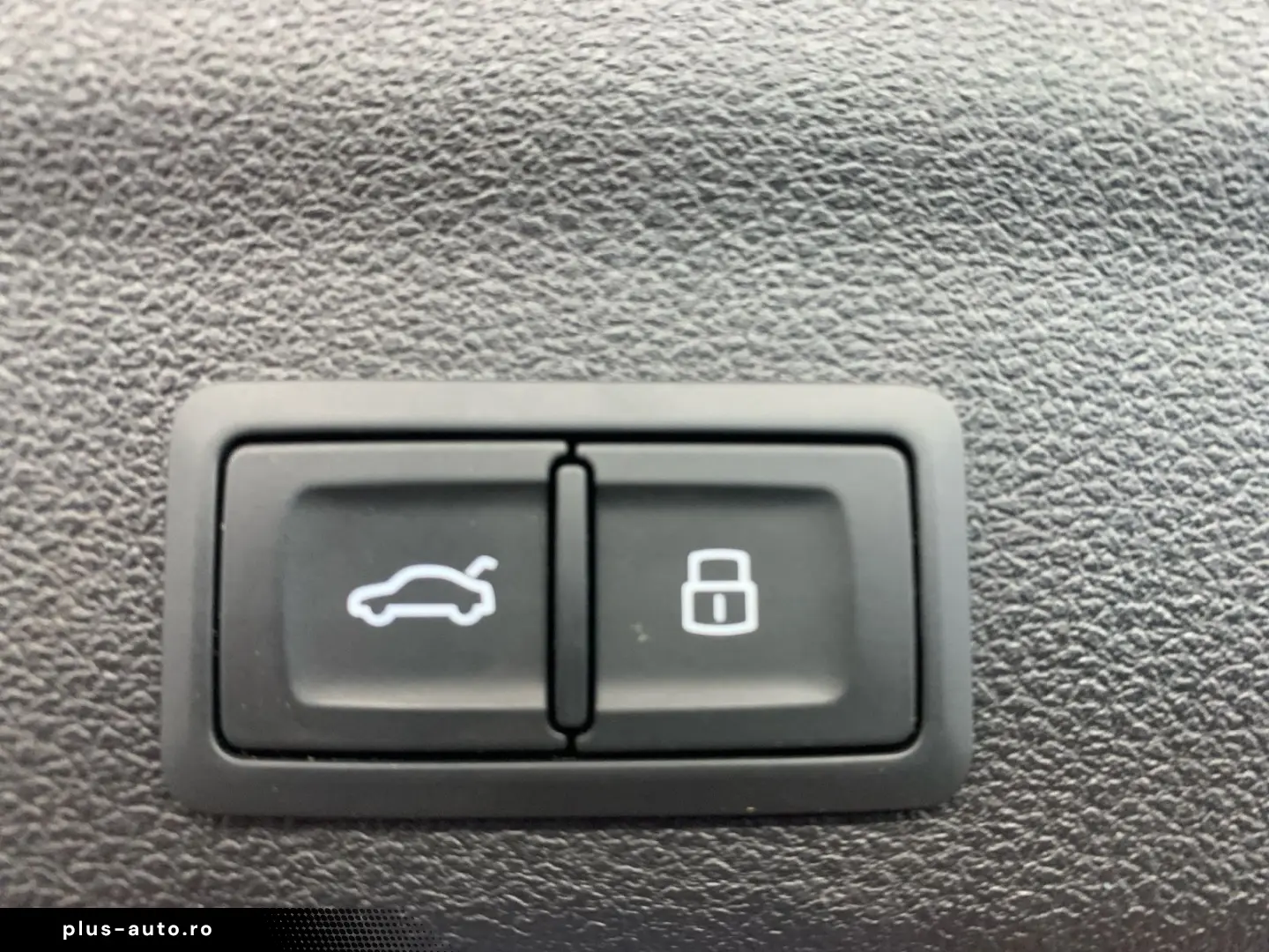 AUDI RS6 Avant tiptronic