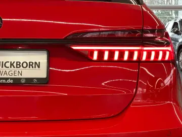 AUDI RS6 Avant tiptronic