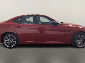 Alfa Romeo Giulia 2.0 Ti Q4   MATRIX   LEDER