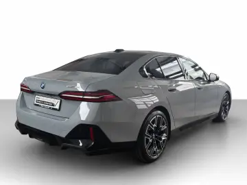 BMW i5 eDrive40 Limousine M Sport TOP AUSSTATTUNG TO