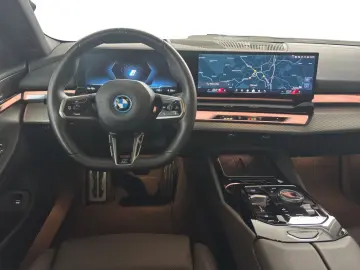 BMW i5 eDrive40 Limousine M Sport TOP AUSSTATTUNG TO