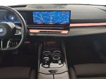 BMW i5 eDrive40 Limousine M Sport TOP AUSSTATTUNG TO