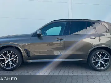 BMW X5 xDrive30d M Sport AHK DAPro.Sthz.Massage