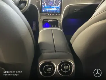 MERCEDES-BENZ C 200 AMG Night AdvPak ParkPak Ambiente MBUX