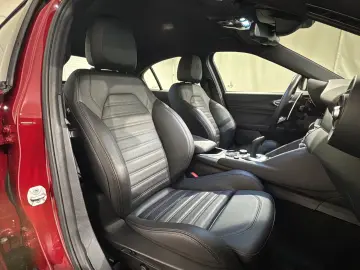 Alfa Romeo Giulia 2.0 Veloce Q4   ACC  19 LM  MATRIX