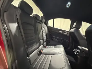 Alfa Romeo Giulia 2.0 Veloce Q4   ACC  19 LM  MATRIX