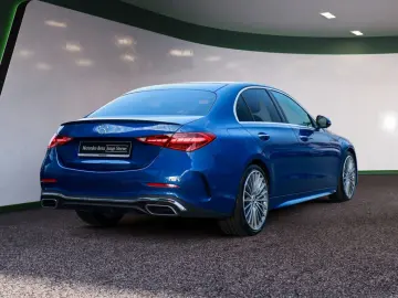 MERCEDES-BENZ C 220 d AMG Sport LED Navi Kamera Keyl…