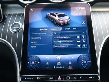 MERCEDES-BENZ C 220 d AMG Sport LED Navi Kamera Keyl…