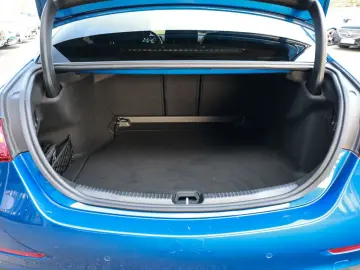 MERCEDES-BENZ C 220 d AMG Sport LED Navi Kamera Keyl…