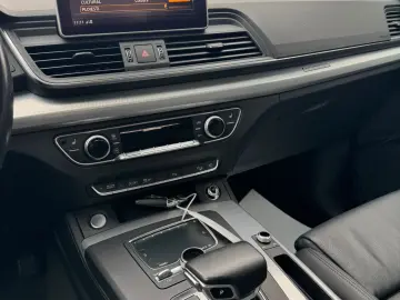 Audi Q5 2018 2.0 Benzina Euro 6 SLine QUATTRO