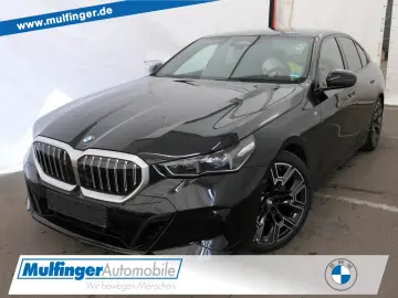 BMW 520d xDr.M Sport Standh.AHK SurView Sitzbel.20