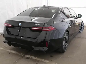 BMW 520d xDr.M Sport Standh.AHK SurView Sitzbel.20