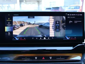 BMW 520d xDr.M Sport Standh.AHK SuView.KomfS Bel.20