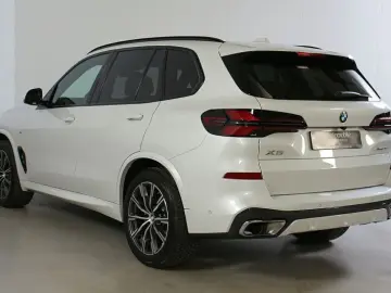 BMW X5 xDr.30d M Sport Standh Panor AHK ACC Sitzbelü