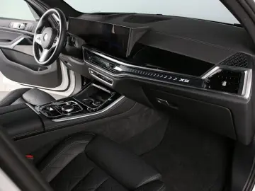 BMW X5 xDr.30d M Sport Standh Panor AHK ACC Sitzbelü