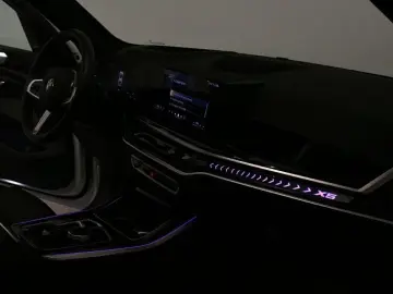 BMW X5 xDr.30d M Sport Standh Panor AHK ACC Sitzbelü