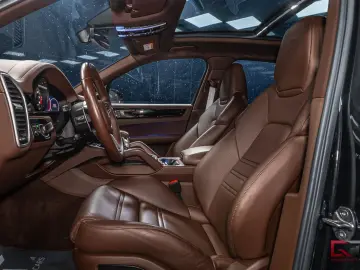 PORSCHE Cayenne E-Hyb PLATINUM SpDesign Club PDCC Pano