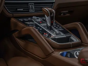 PORSCHE Cayenne E-Hyb PLATINUM SpDesign Club PDCC Pano