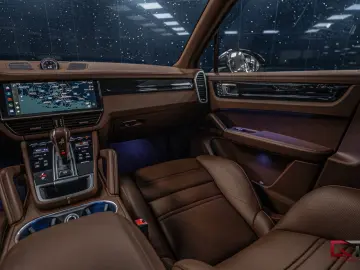 PORSCHE Cayenne E-Hyb PLATINUM SpDesign Club PDCC Pano