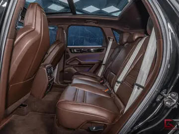 PORSCHE Cayenne E-Hyb PLATINUM SpDesign Club PDCC Pano