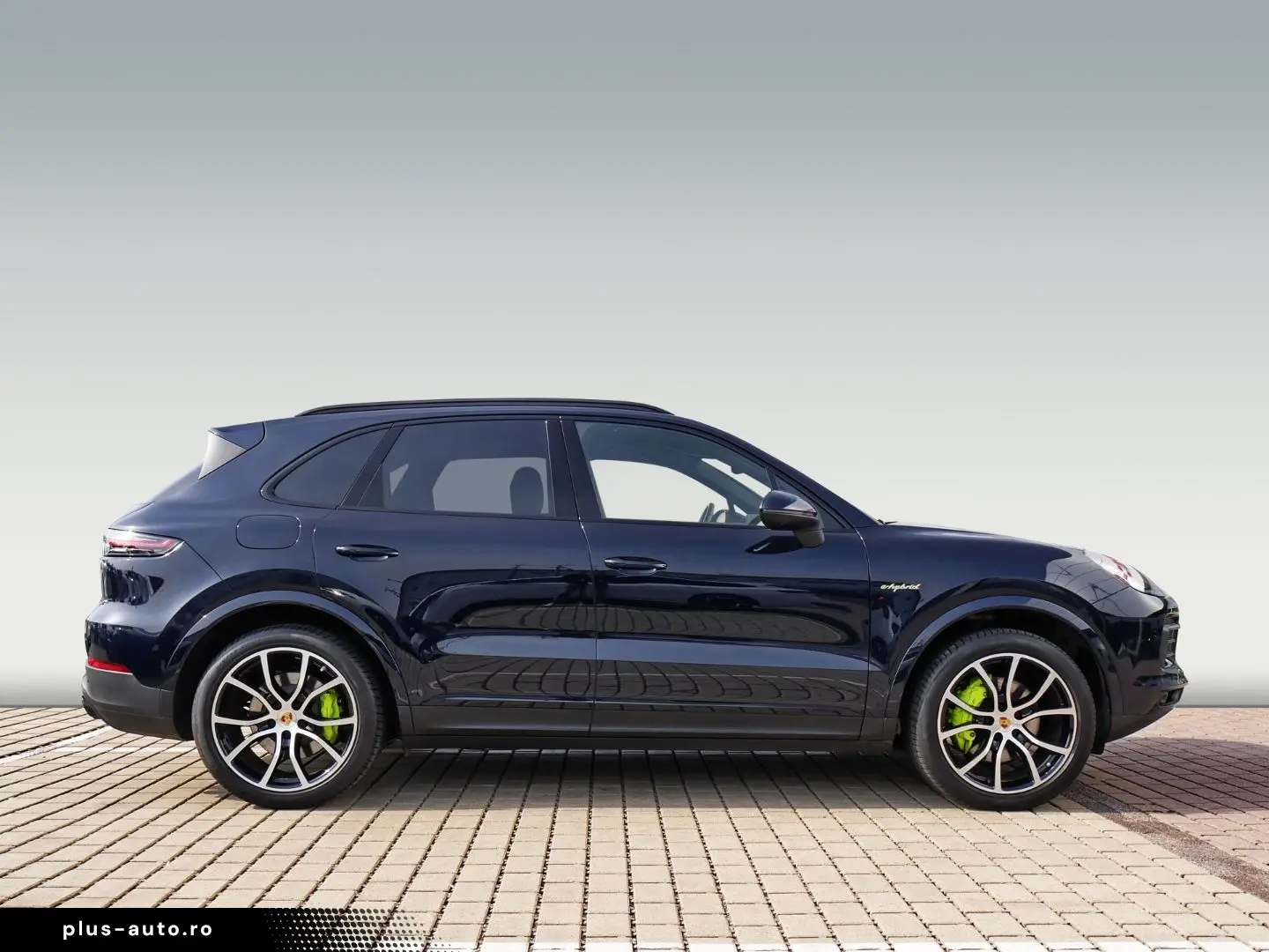 PORSCHE Cayenne E-Hybrid Pano BiColor 360 Inno AHZV Bose