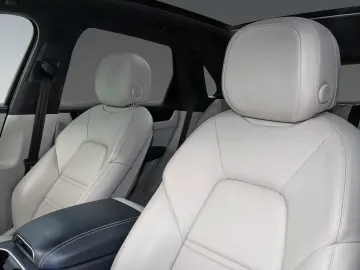 PORSCHE Cayenne E-Hybrid Pano BiColor 360 Inno AHZV Bose
