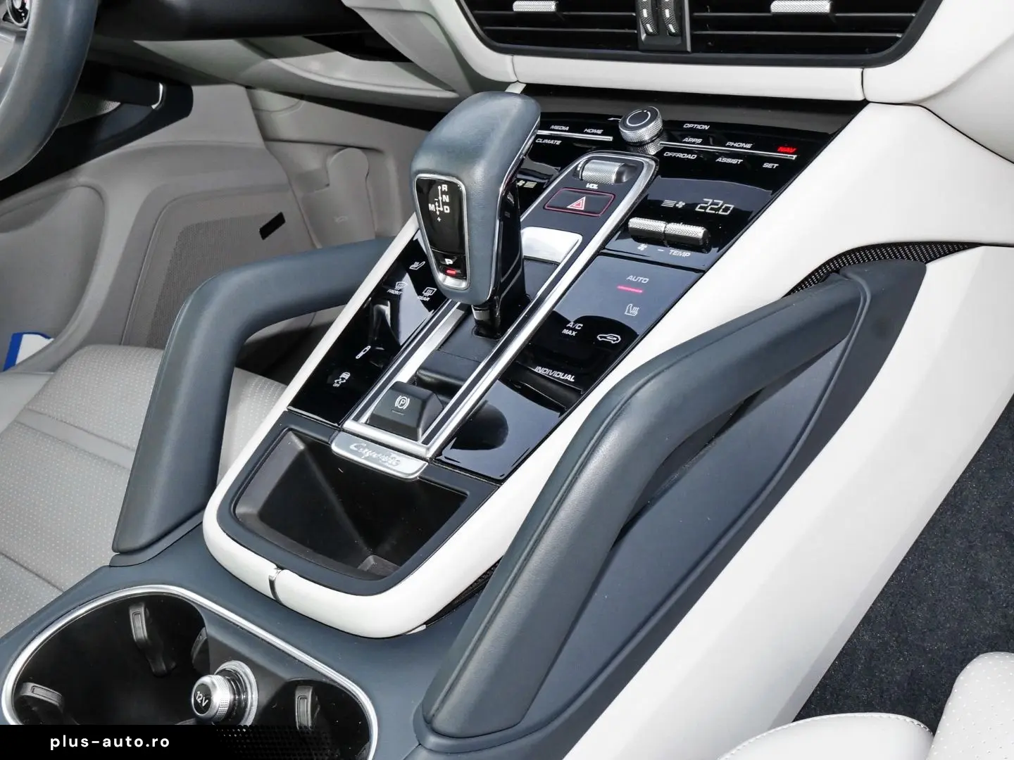 PORSCHE Cayenne E-Hybrid Pano BiColor 360 Inno AHZV Bose