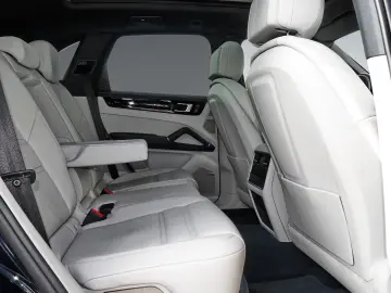 PORSCHE Cayenne E-Hybrid Pano BiColor 360 Inno AHZV Bose