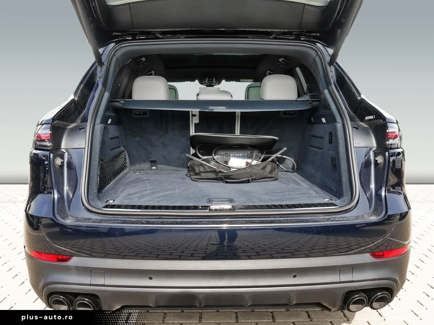PORSCHE Cayenne E-Hybrid Pano BiColor 360 Inno AHZV Bose
