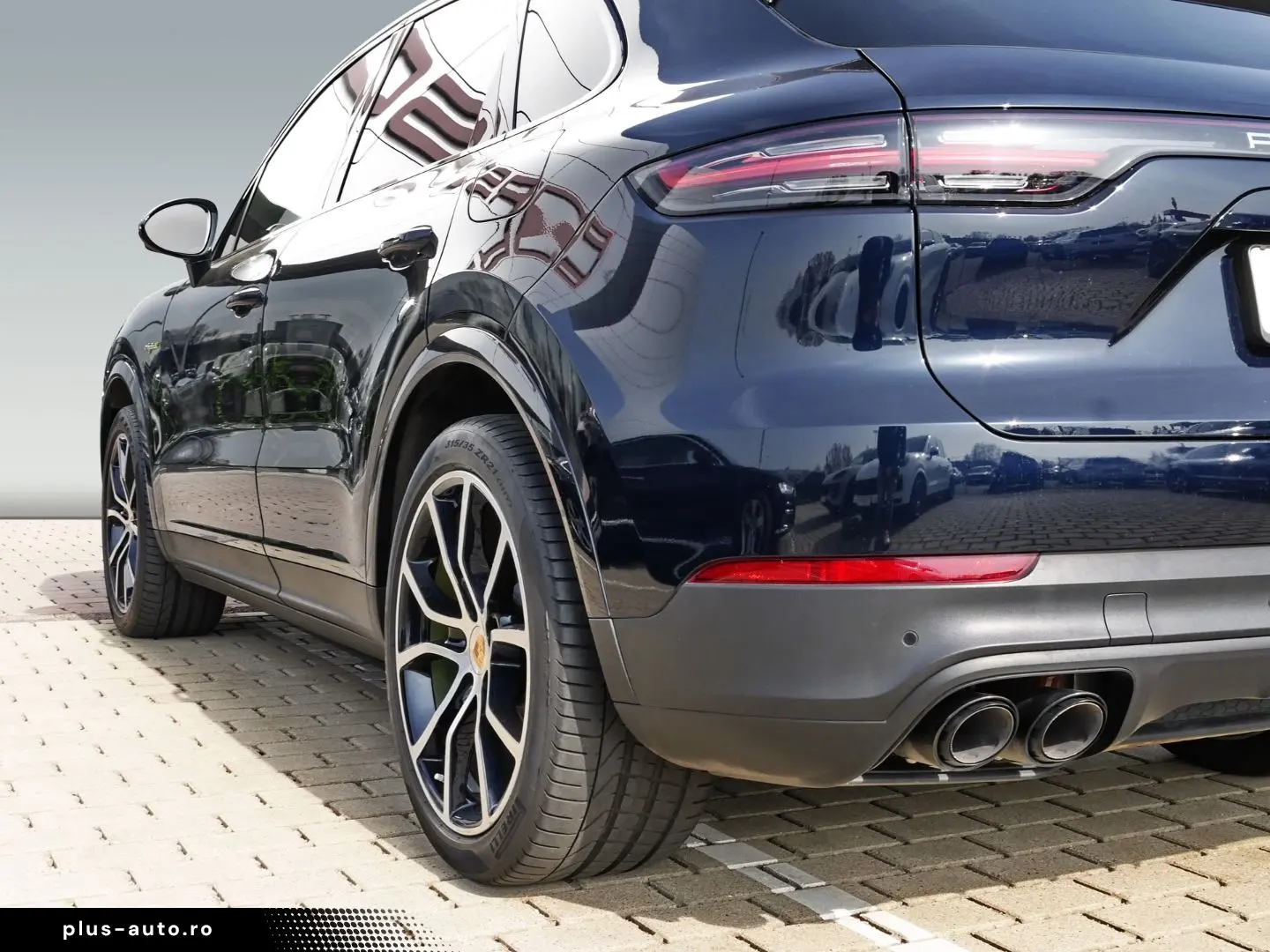 PORSCHE Cayenne E-Hybrid Pano BiColor 360 Inno AHZV Bose