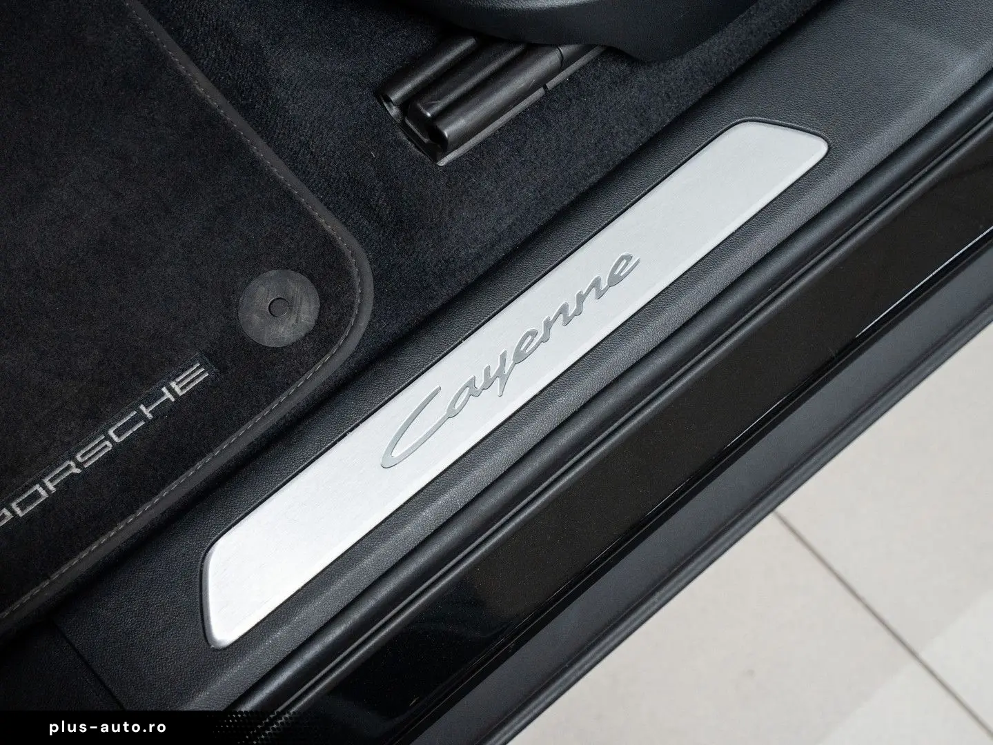 PORSCHE Cayenne E-Hybrid