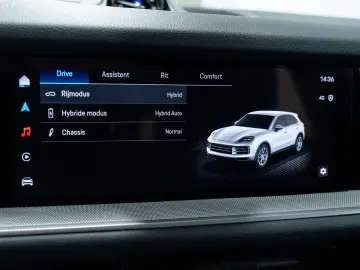 PORSCHE Cayenne E-Hybrid